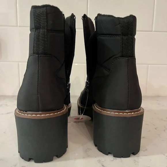Blondo Daisy Waterproof Boots - Picture 5 of 7